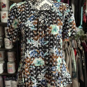 Lace Up V-Neck Top Small